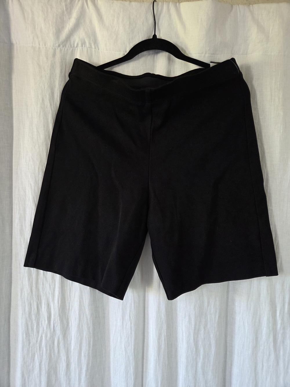 Karen Kane | Black Women's Stretch Bermuda Shorts